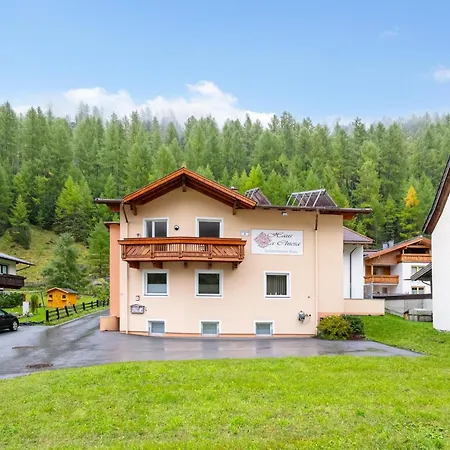 La Chiesa Lukas 公寓 *