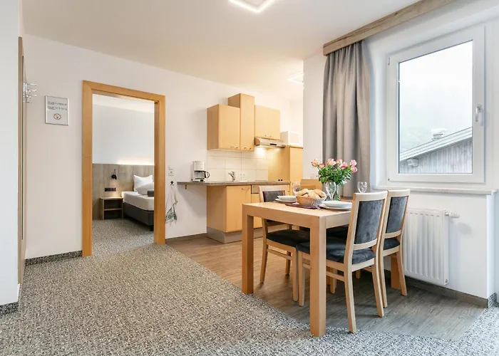 La Chiesa Lukas شقة