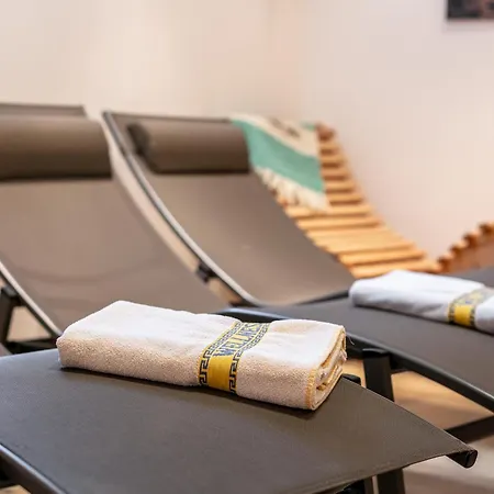 La Chiesa Lukas 奥伯古格尔