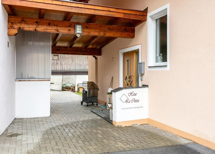 アパート La Chiesa Lukas